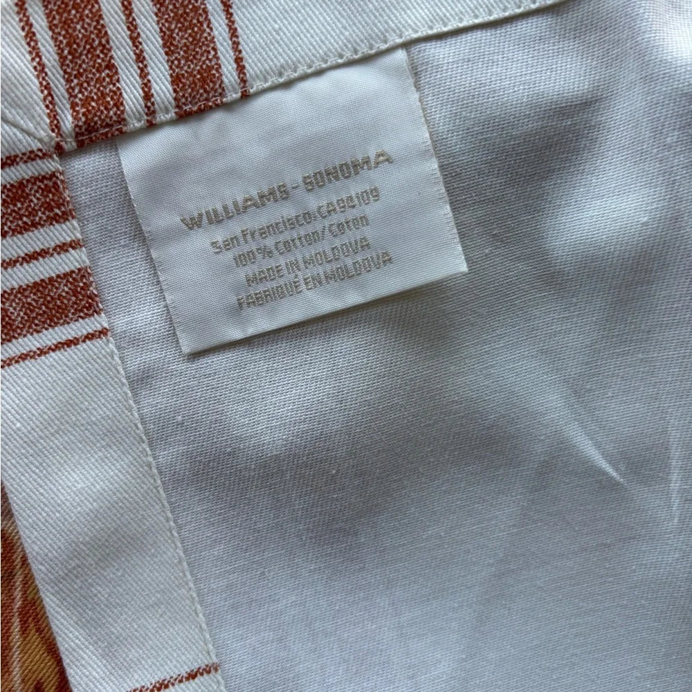 Williams and Sonoma Blood orange napkin and placemat set